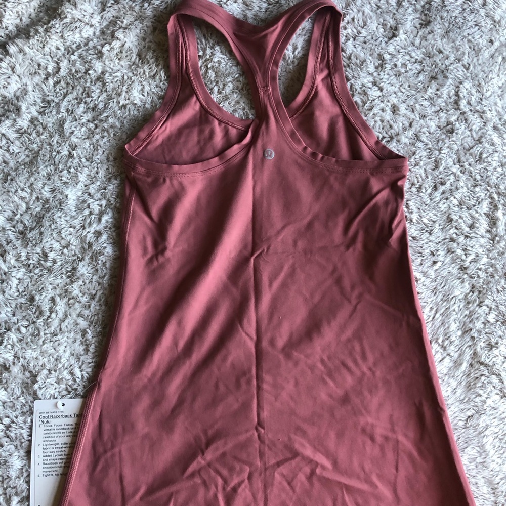 Lululemon mauve tank top